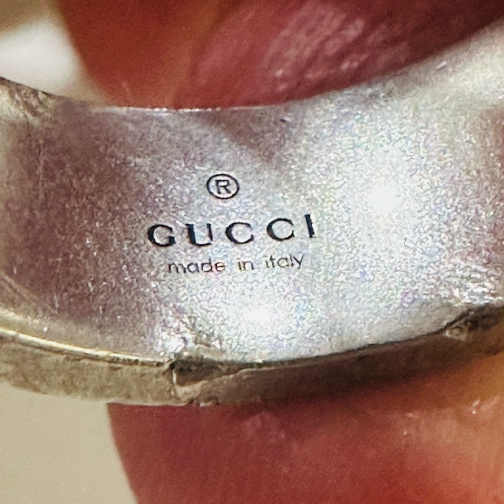 Gucci Marmont GG Wide Silver Band Ring - Picture 8 of 13